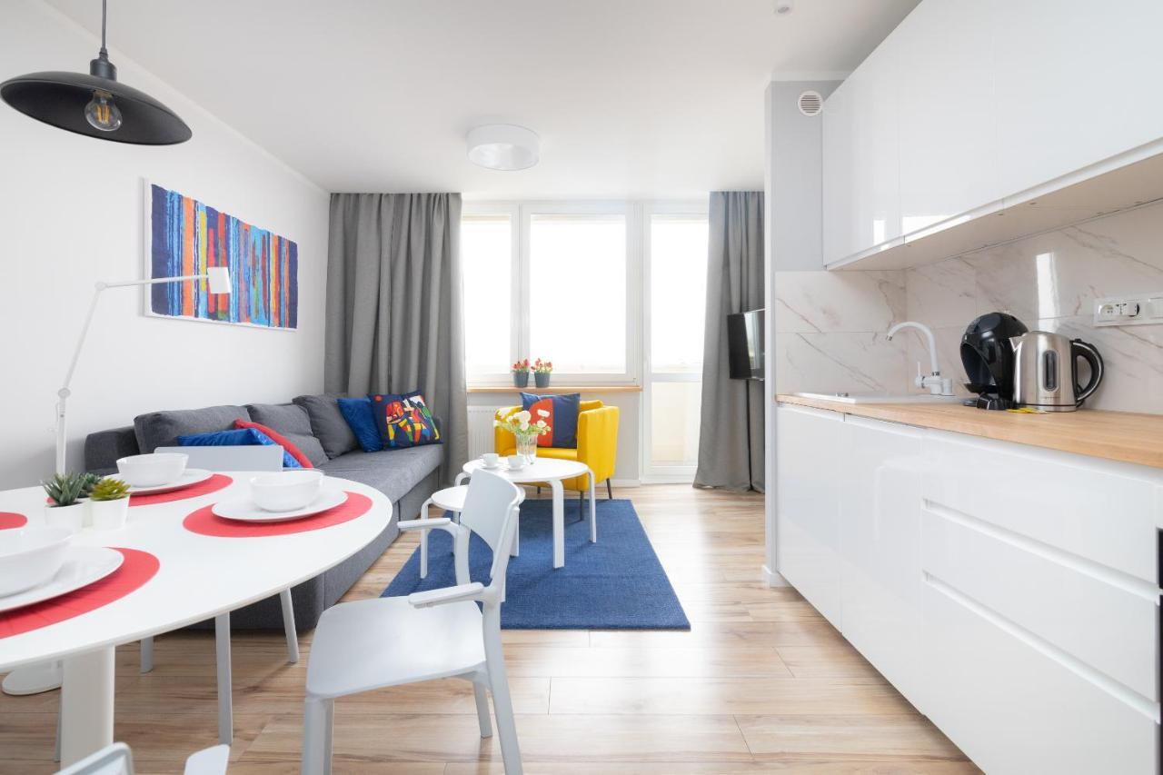 Beautiful 2 Rooms Flat With Balcony Varšava Exteriér fotografie
